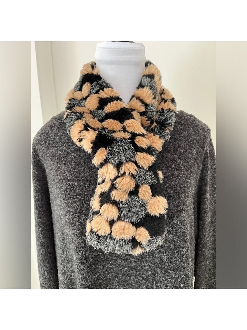 DANIER Faux Fur Winter Scarf Cozy Multi-Colour Soft Chic